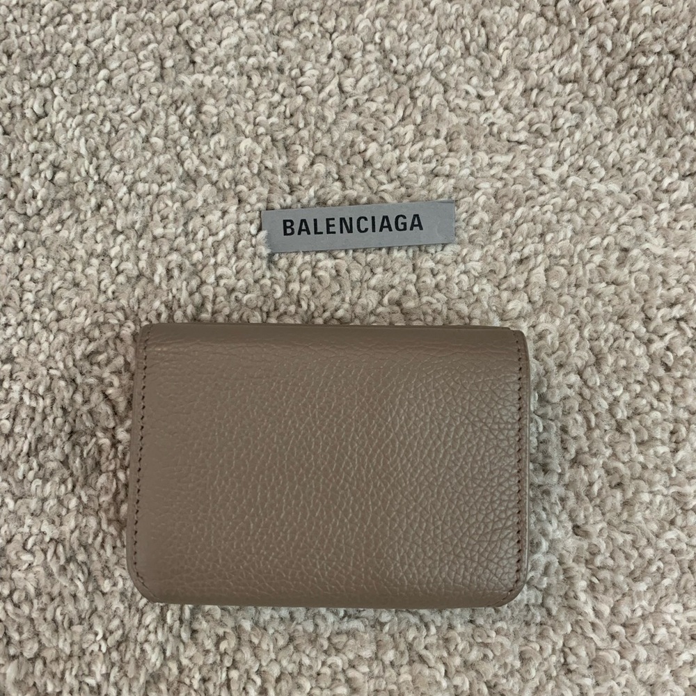 Balenciaga Mink Grey Calf Skin Wallet - Picture 8 of 12